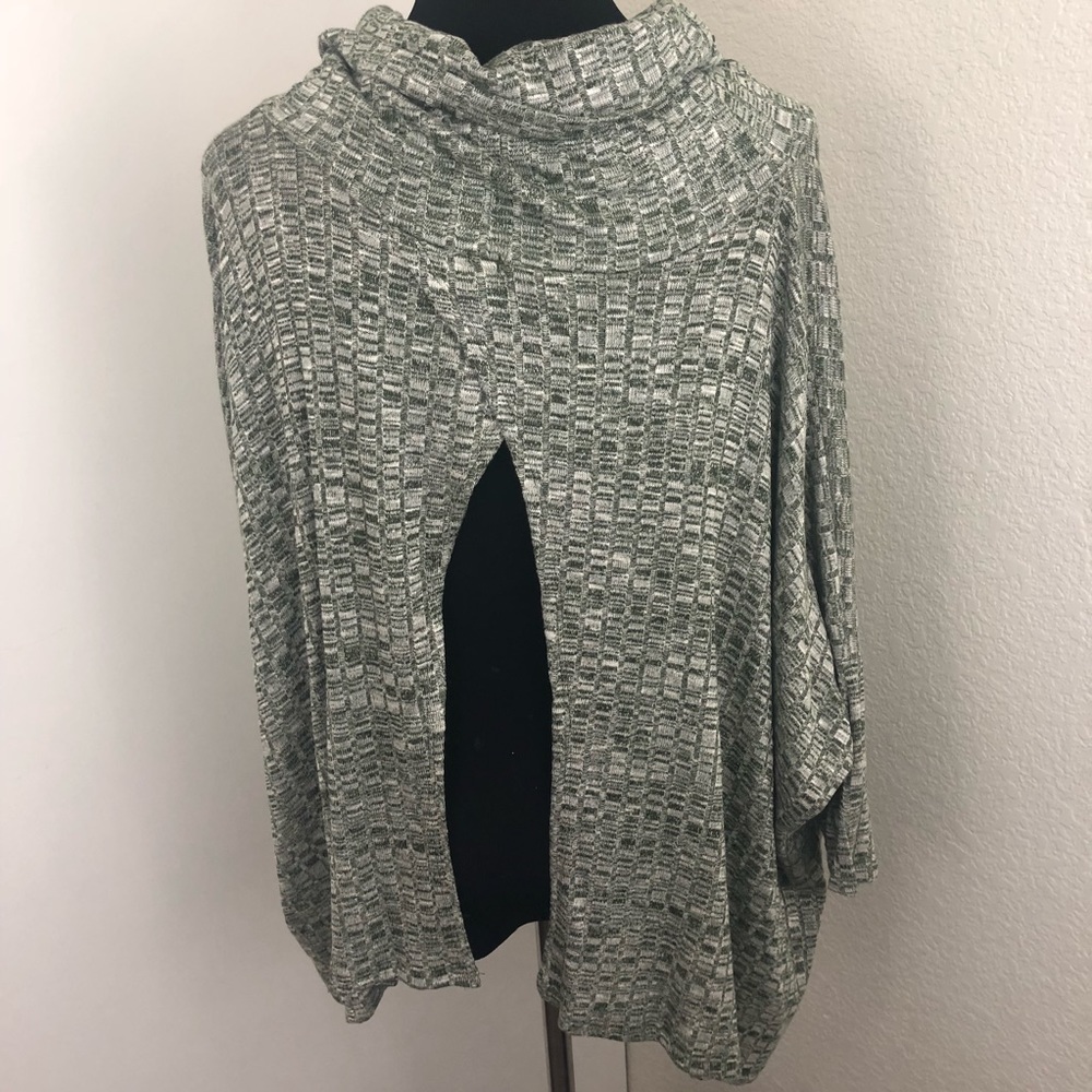Women's Cowl Neck Sweater Blouse Gray NWOT - Picture 3 of 6